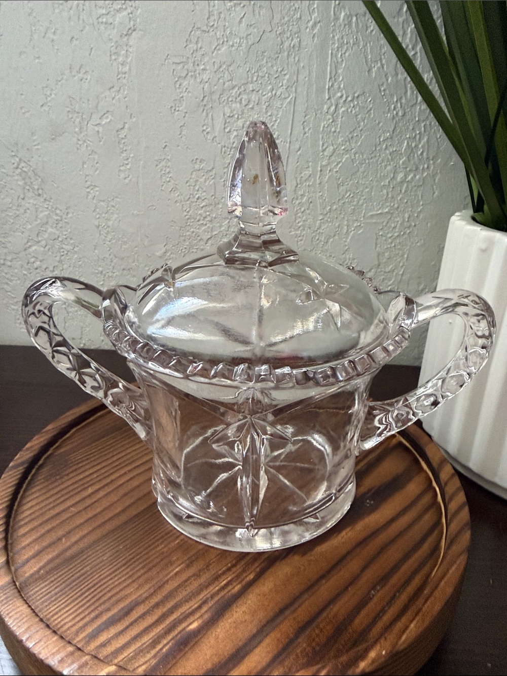 Anchor Hocking Early American Prescut Glass Covered Sugar Bowl EAPC - Picture 2 of 9